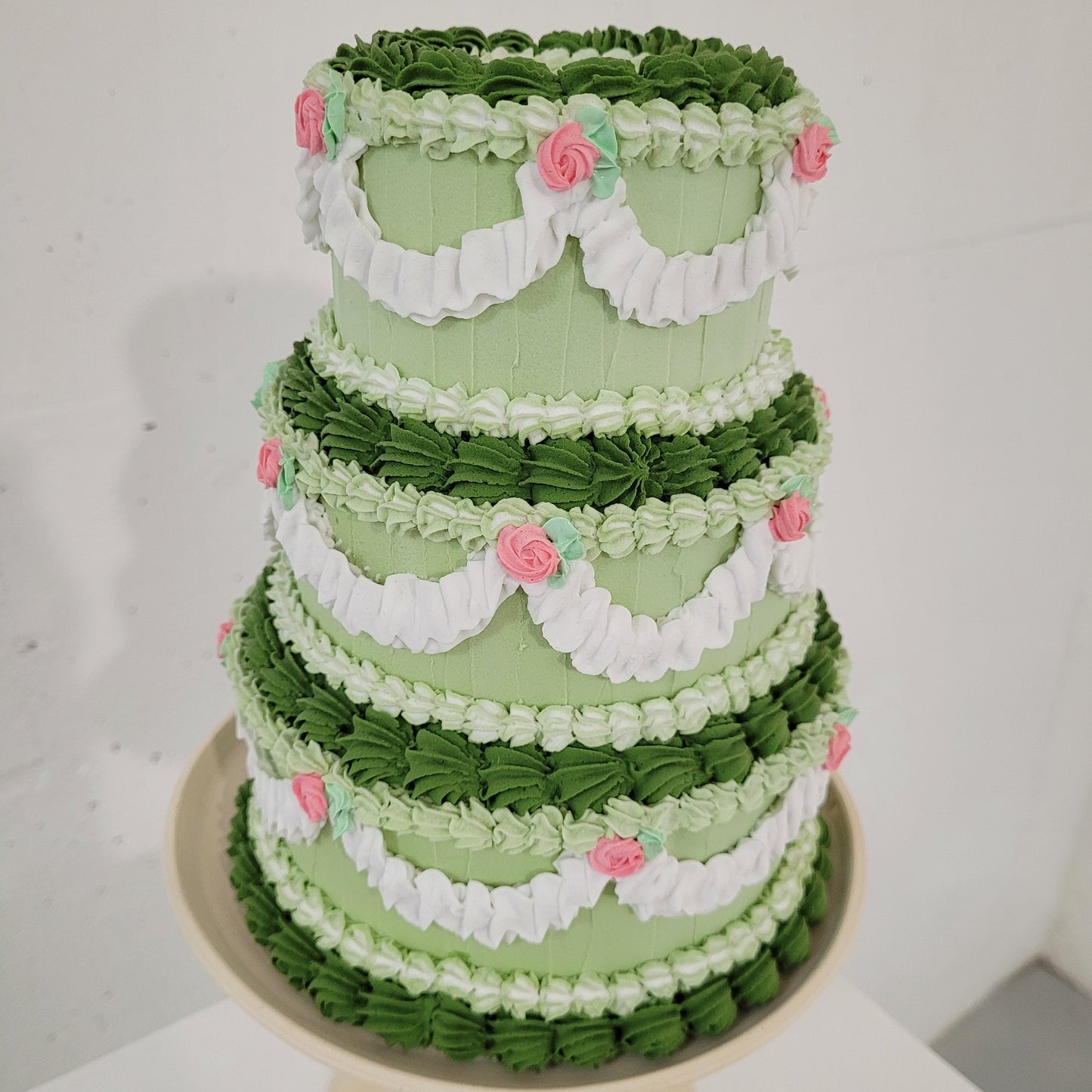 Green Dream 3 Tiered Cake Sculpture | 7" by 8.5"